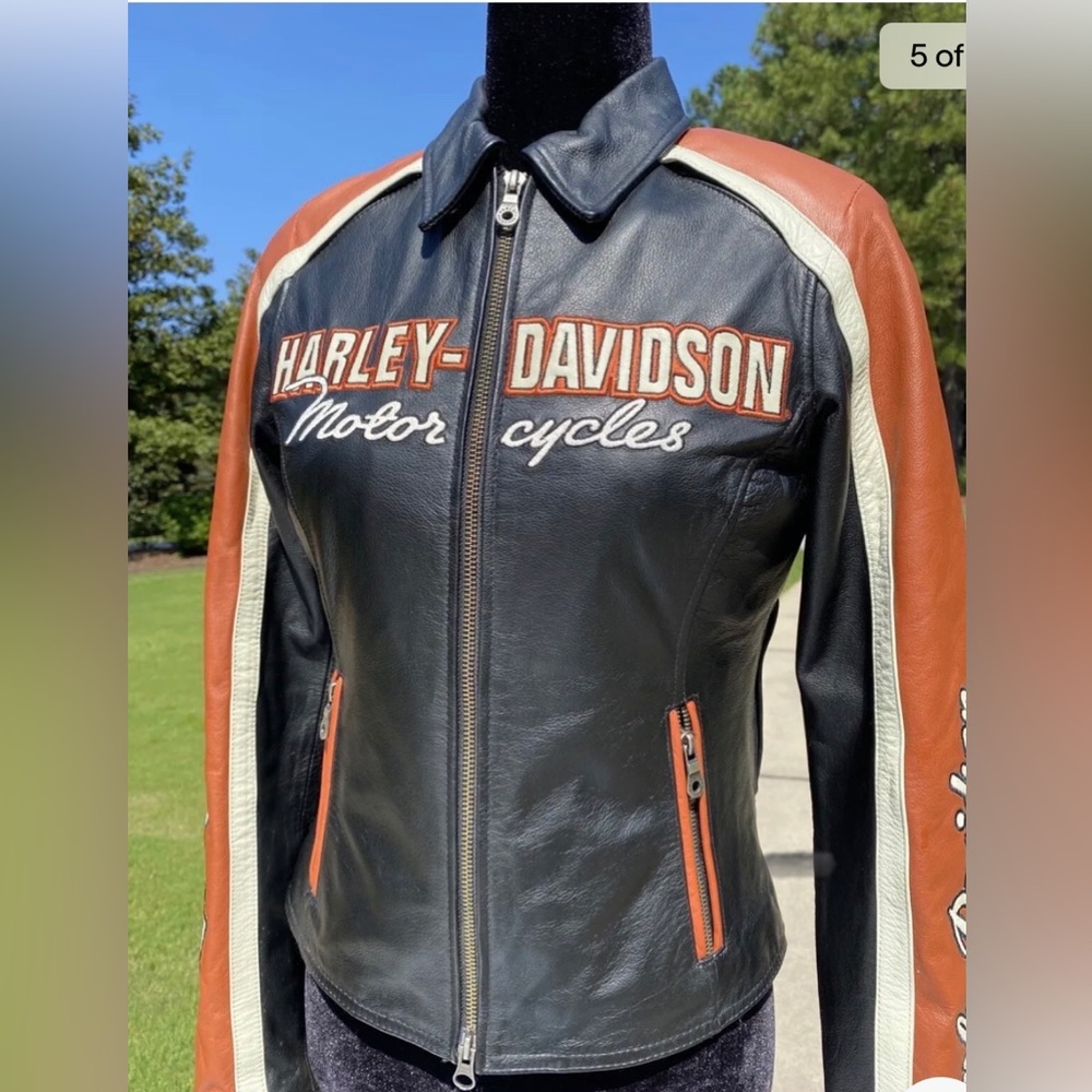 Women’s Fitted Vintage Cruiser Leather Jacket